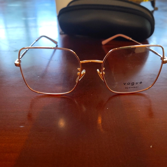 Vogue Eyewear - Picture 3 of 12